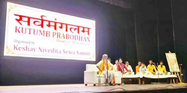 পরিবার থেকে সমাজ; দৃঢ় বন্ধনের বার্তা ‘সর্বমঙ্গলম’-এ
