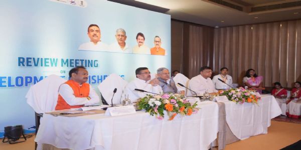 কেন্দ্রীয় মন্ত্রীর সঙ্গে নিউটাউনে বৈঠক মুখ্যমন্ত্রীর, ৯ কোটি টাকা বরাদ্দ পশ্চিমবঙ্গের