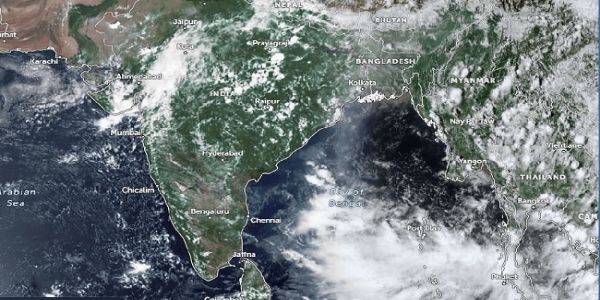 নেপালে শুক্রবার থেকে রবিবার ভারী বৃষ্টির সতর্কতা, ৪২ জেলায় বন্যা-ধসের আশঙ্কা