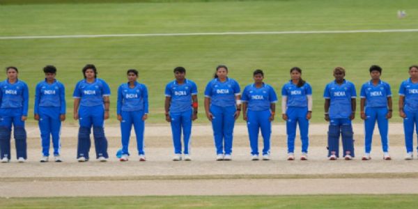 স্বর্ণালী ইতিহাস, এশিয়ান গেমসে সোনা জয় হরমনপ্রীতদের