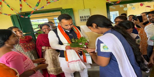 তারকেশ্বরে ৩০ স্কুলে ‘স্বপ্নের ভারত’ কর্মসূচি, শিশুদের কল্পনায় দেশ গড়ার বার্তা