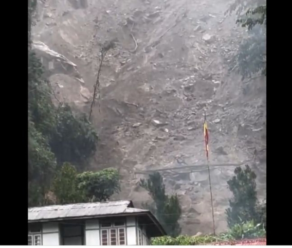 পশ্চিম সিকিমের রিম্বিতে ভয়াবহ ধস, টানা বৃষ্টিতে বাড়ছে বাড়িঘর ও যোগাযোগের বিপদ