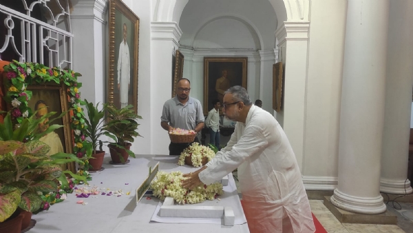 বিধানসভায় বিদ্যাসাগরের প্রতি শ্রদ্ধাঞ্জলি অর্পণে মন্ত্রী