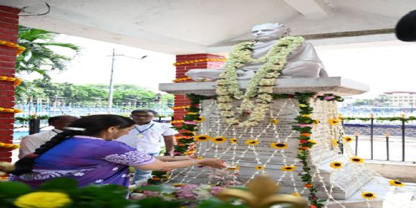 বিদ্যাসাগরের জন্মবার্ষিকী সাড়ম্বরে পালন করল