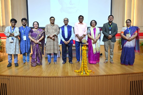আ্যডামাস বিশ্ববিদ্যালয়ের আলোচনাচক্র আয়োজন