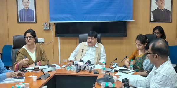 চটকল শ্রমিকদের জন্য সাশ্রয়ী আবাসন গড়ার পরিকল্পনা রাজ্য সরকারের, জানাল শ্রম দফতর