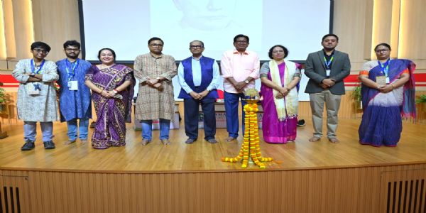 অ্যাডামাস বিশ্ববিদ্যালয়ে ‘সময়ের সঙ্কট ও বাংলা সাহিত্য’ বিষয়ক দু’দিনের জাতীয় আলোচনা সভা সম্পন্ন