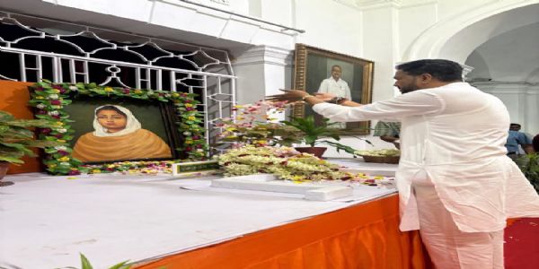 লোকমাতা রাণী রাসমণির জন্মদিবসে শ্রদ্ধাঞ্জলি অর্পণ বিধানসভায়, মন্ত্রী ড. শঙ্কর ঘোষ