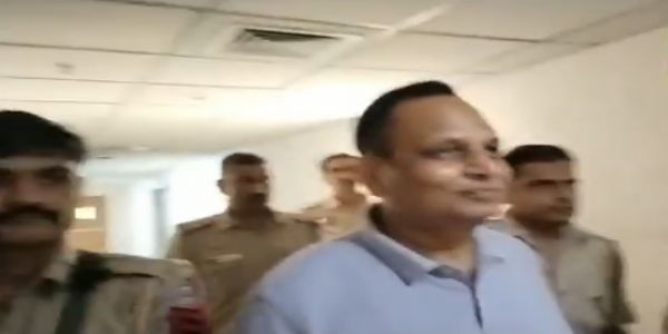 ২ লক্ষ টাকার বন্ডে জামিন পেয়ে গেলেন সত্যেন্দ্র জৈন