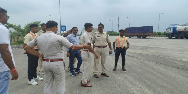 পালসিট টোল প্লাজায় অবৈধ পার্কিং রুখতে কড়া পদক্ষেপ