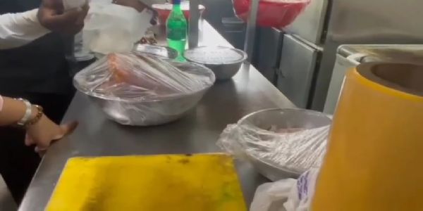 শান্তিপুরের একাধিক হোটেল-রেস্তোরাঁয় খাদ্য সুরক্ষা দফতরের হানা, উদ্ধার মেয়াদোত্তীর্ণ খাবার