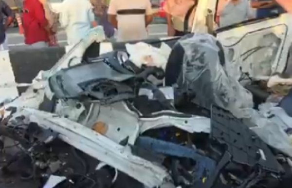 কেরলমে লরির পিছনে ধাক্কা গাড়ির, মর্মান্তিক মৃত্যু ৮ জনের কেরলমে লরির পিছনে ধাক্কা গাড়ির, মর্মান্তিক মৃত্যু ৮ জনের