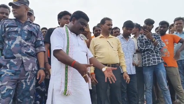 সেচ মন্ত্রী
