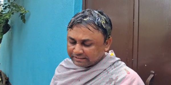 প্রধানমন্ত্রী আবাস যোজনার বাড়ি নিয়ে দুর্নীতির অভিযোগ, তৃণমূল নেতার বাড়ি ঘেরাও করে বিক্ষোভ দুর্গাপুরে