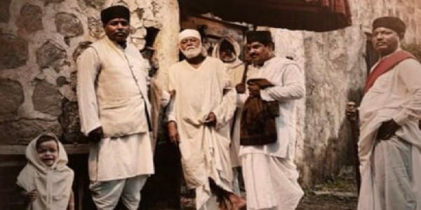 তেরা সাই সিনেমায় সাই বাবার ভূমিকায় সঞ্জয় মিশ্র