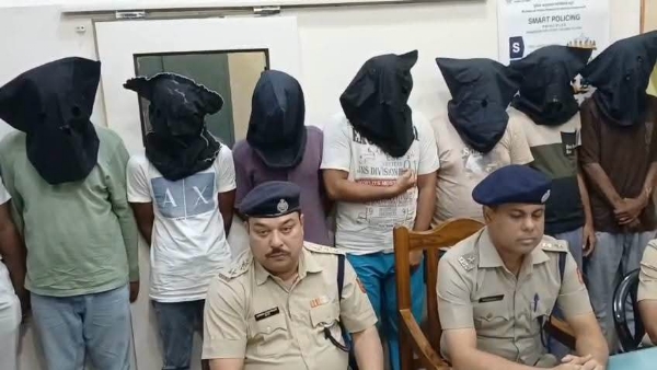 পুলিশের সাংবাদিক সম্মেলন