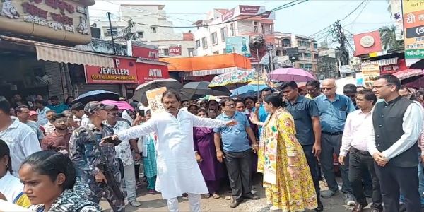 ডেঙ্গু নির্মূলের লক্ষ্যে পদযাত্রায় অগ্নিমিত্রা পাল
